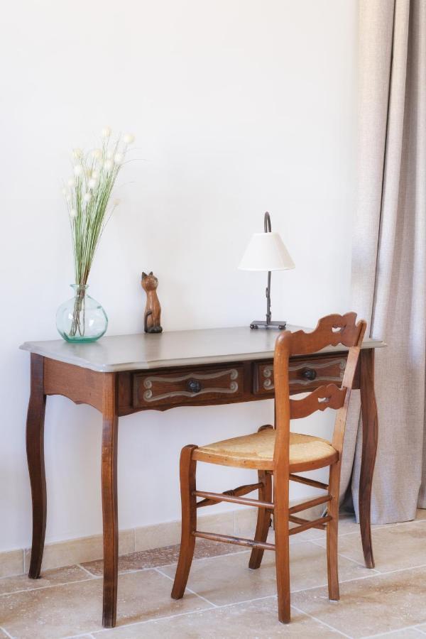 Saint-Hilaire-dʼOzilhan L'Ostal - Bed & Breakfast - Chambres Et Suites De 25 A 40M2 - Spa מראה חיצוני תמונה